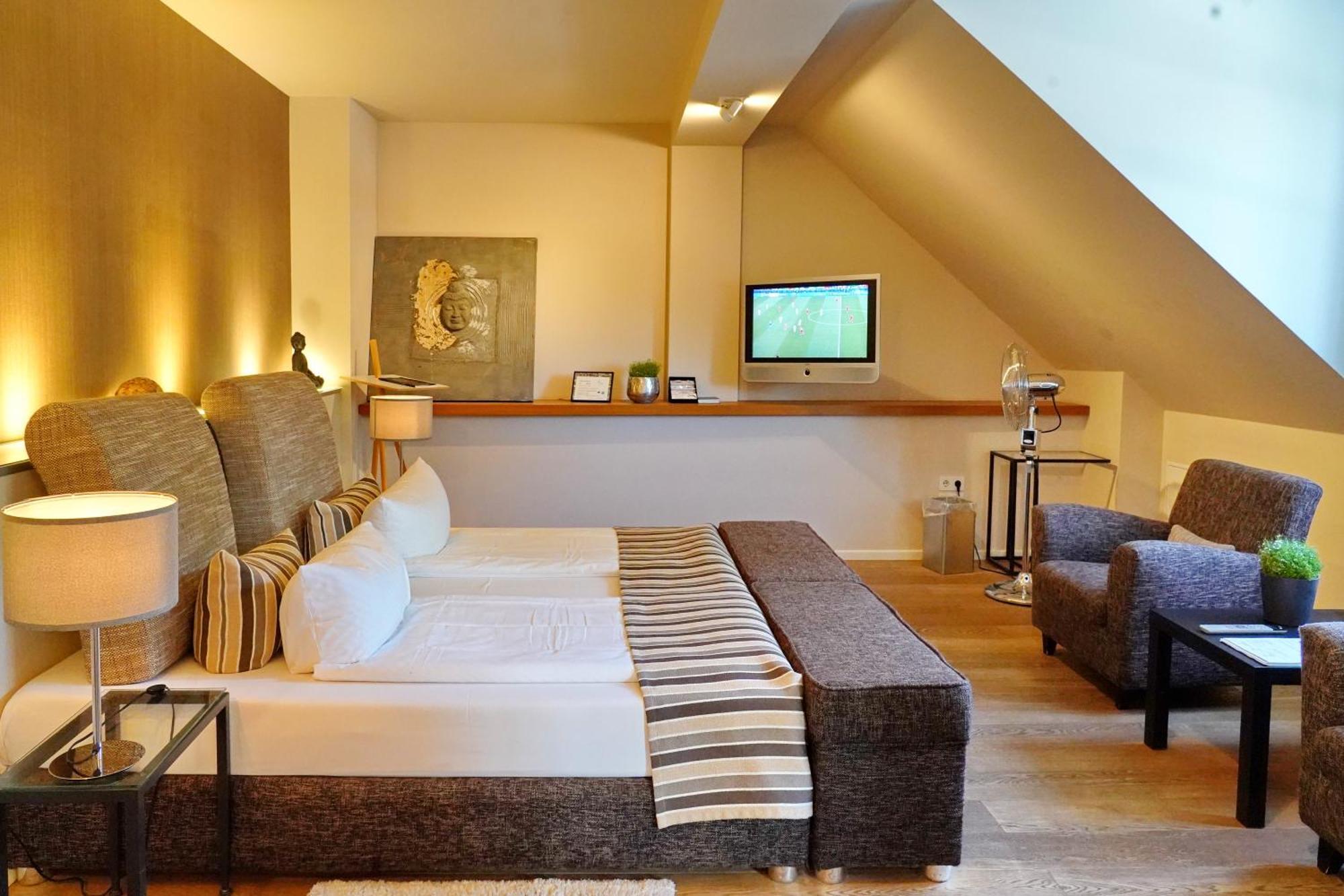 Hotel Zur Linde Dein Self Check In Michendorf Luaran gambar